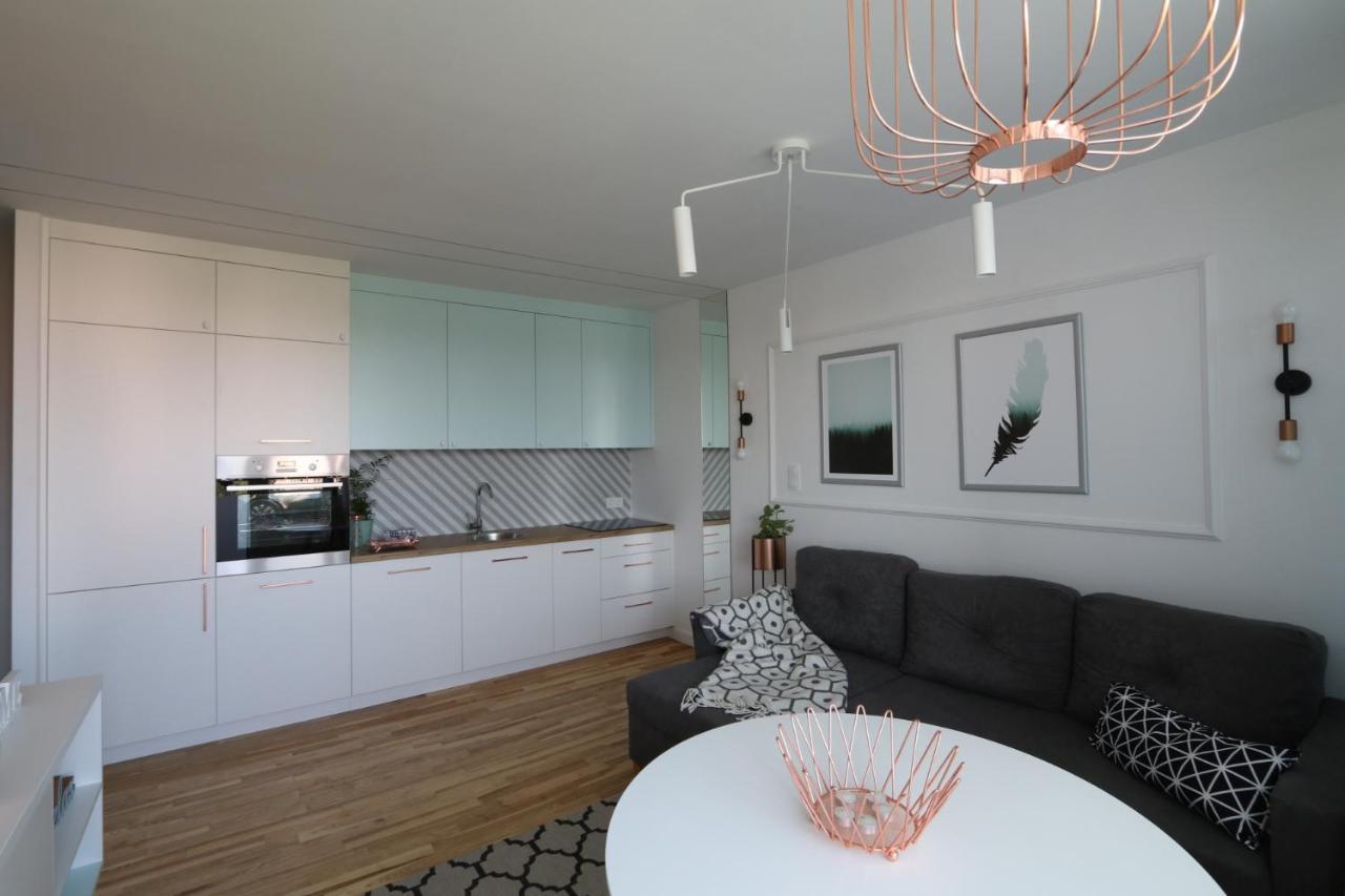 Romaszewskiego Zoliborz Bedroom Pokoj Metro Warsaw Exterior photo