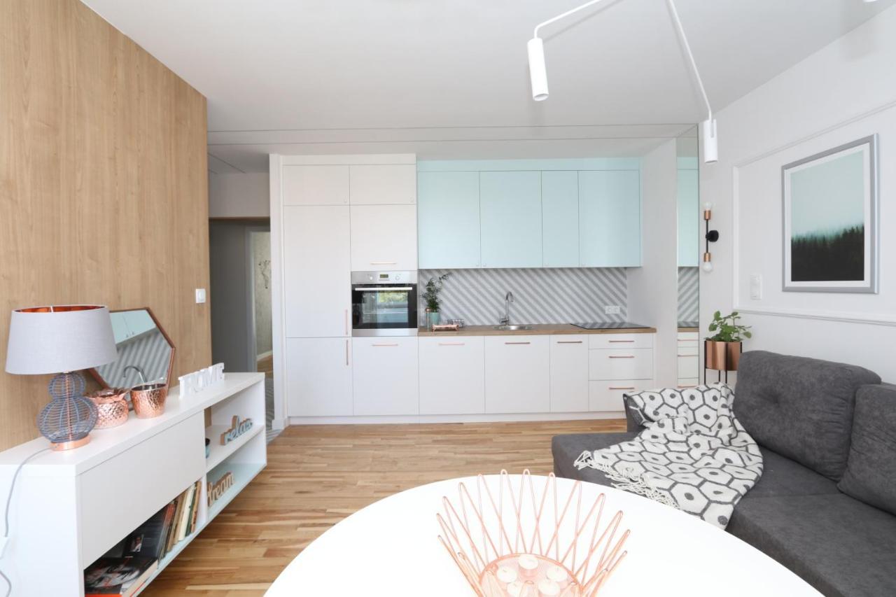 Romaszewskiego Zoliborz Bedroom Pokoj Metro Warsaw Exterior photo