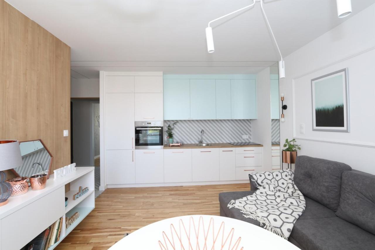 Romaszewskiego Zoliborz Bedroom Pokoj Metro Warsaw Exterior photo
